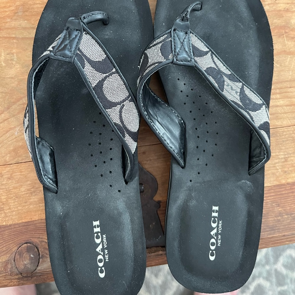 Coach Black/Black Signature Logo Flip Flops, Sz 9.5 (US)